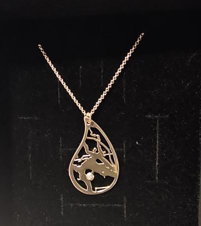 Beliebter Ort Kette mit Kartenanhänger [750er Gold Vermeil]