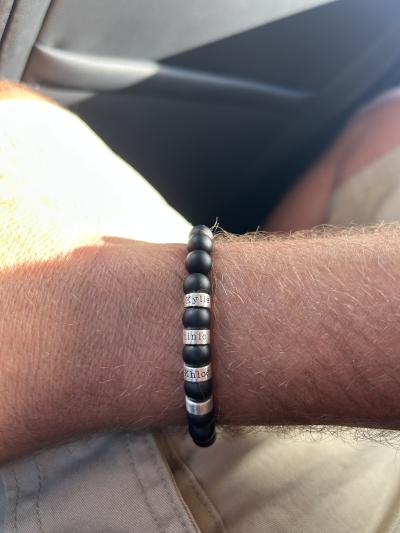 Schwarzes Namensarmband aus Onyx für Herren