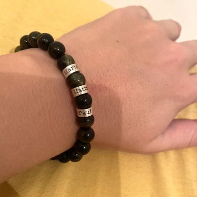 Hamsa Herrenarmband aus grünem Tigerauge mit Gravur