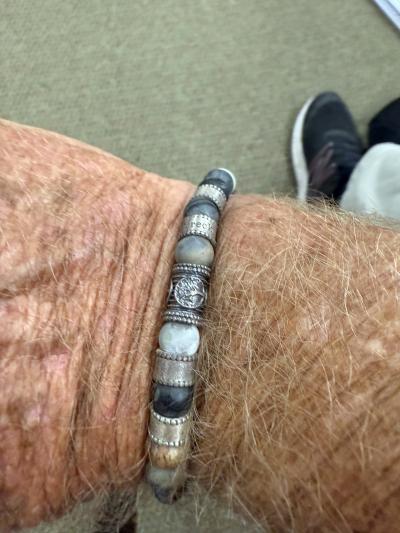 Herrenarmband aus Picasso Jaspis mit Gravur