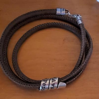 Familienkreis Armband mit Gravur für Damen - 750er vergoldet [Braunes Wildleder]
