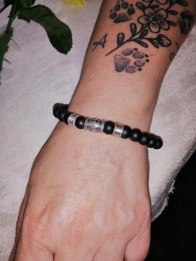 Armband aus schwarzem Onyx mit Gravur für Damen [750er Gold Vermeil]