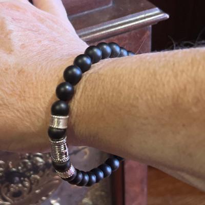 Bracelet Croix en Onyx Noir avec Prénoms pour Homme 